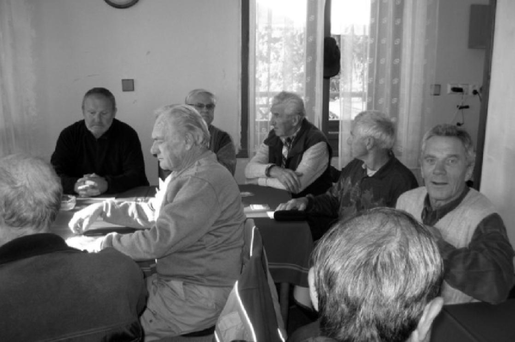 Členové klubu fotbalových seniorů.