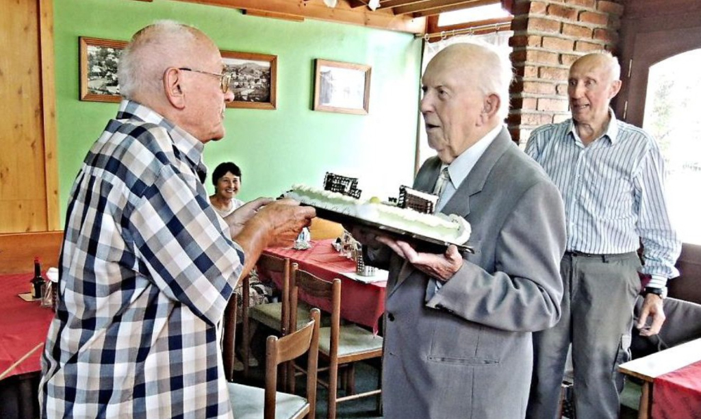 K významnějším společenským akcím Klubu fotbalových seniorů bezesporu patřila oslava devadesátých narozenin Mirka Kirchschlagera.